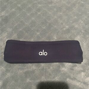 NWOT Alo Dark Navy Blue Fitness Headband
